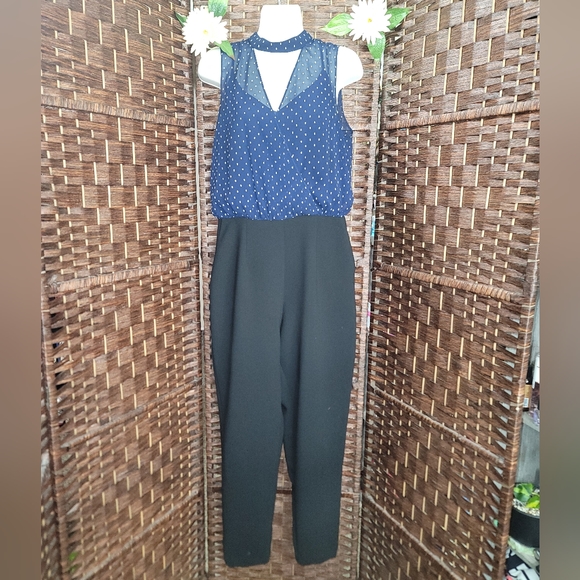 BCBGEneration Jumpsuits color black Whith white good condition - Picture 3 of 14